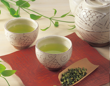 Genmaicha: Green tea with grilled rice grains